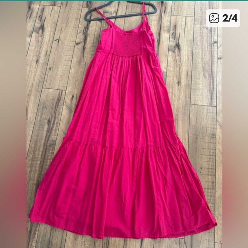 Last Call Free With Sale Universal Thread Fuchsia V-Neck Top